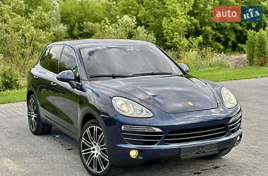 Позашляховик / Кросовер Porsche Cayenne 2012 в 