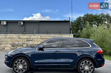 Позашляховик / Кросовер Porsche Cayenne 2012 в 
