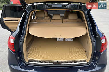 Позашляховик / Кросовер Porsche Cayenne 2012 в 