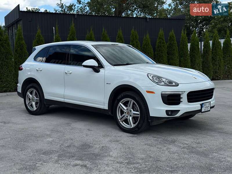 Позашляховик / Кросовер Porsche Cayenne 2015 в Кам'янець-Подільському