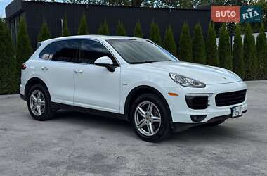 Внедорожник / Кроссовер Porsche Cayenne 2015 в 