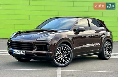Внедорожник / Кроссовер Porsche Cayenne 2018 в Киеве
