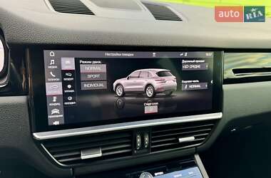 Внедорожник / Кроссовер Porsche Cayenne 2018 в 