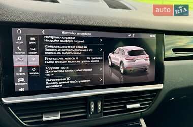 Внедорожник / Кроссовер Porsche Cayenne 2018 в 