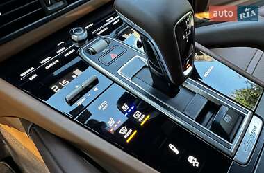 Внедорожник / Кроссовер Porsche Cayenne 2018 в 