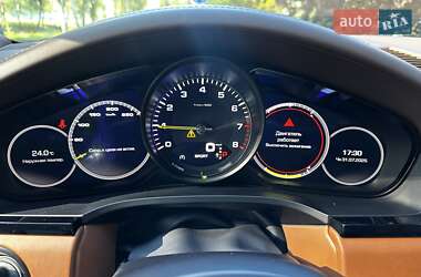 Внедорожник / Кроссовер Porsche Cayenne 2018 в 