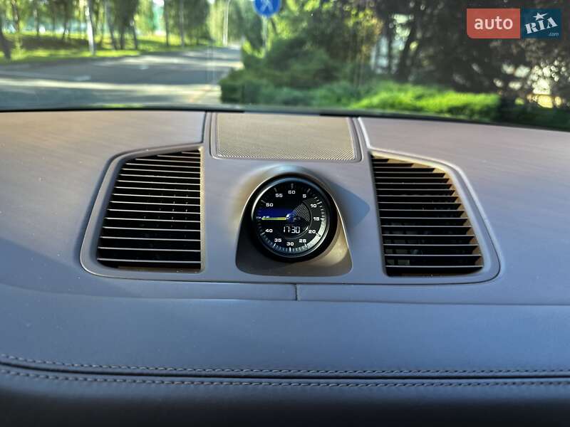 Позашляховик / Кросовер Porsche Cayenne 2018 в Києві