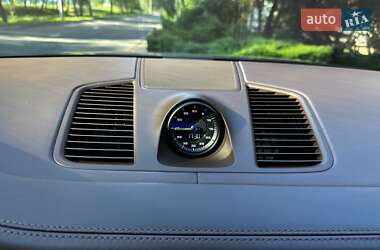 Внедорожник / Кроссовер Porsche Cayenne 2018 в 