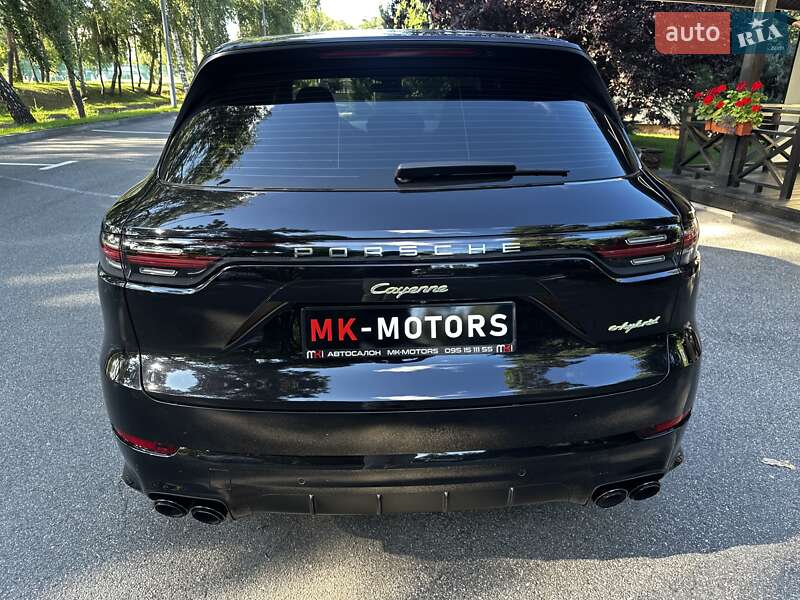 Позашляховик / Кросовер Porsche Cayenne 2018 в Києві