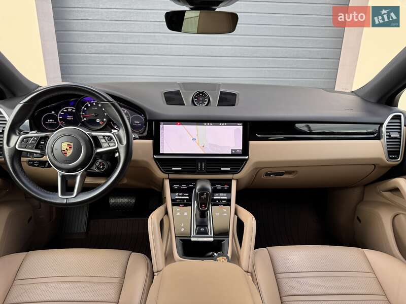 Позашляховик / Кросовер Porsche Cayenne 2019 в Стрию