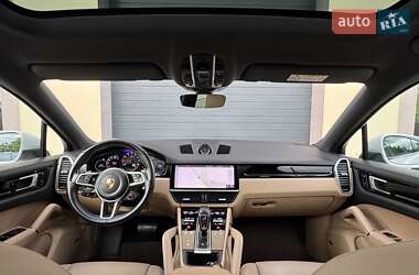 Внедорожник / Кроссовер Porsche Cayenne 2019 в 