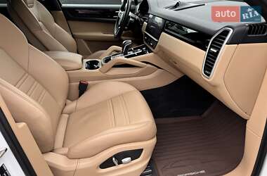 Внедорожник / Кроссовер Porsche Cayenne 2019 в 
