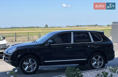 Внедорожник / Кроссовер Porsche Cayenne 2005 в 
