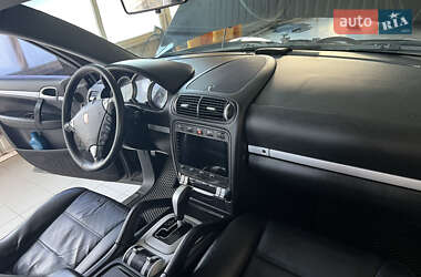 Внедорожник / Кроссовер Porsche Cayenne 2005 в 