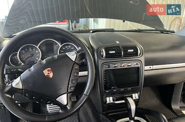 Внедорожник / Кроссовер Porsche Cayenne 2005 в 