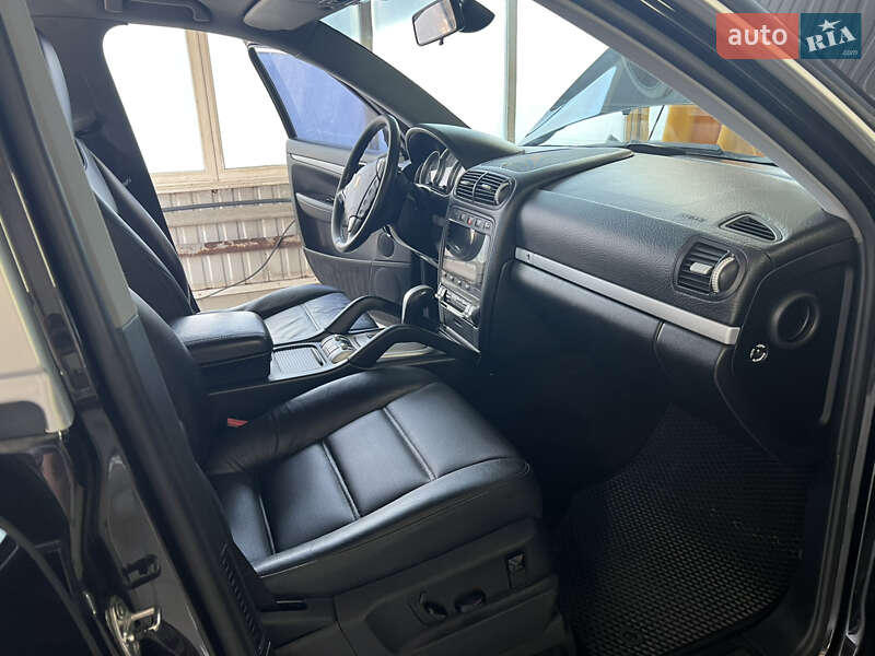 Позашляховик / Кросовер Porsche Cayenne 2005 в Сумах