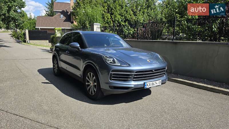 Внедорожник / Кроссовер Porsche Cayenne 2019 в Киеве