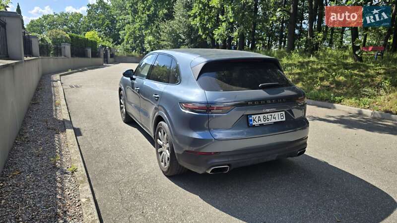 Внедорожник / Кроссовер Porsche Cayenne 2019 в Киеве