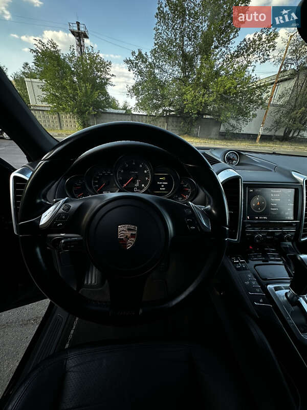 Внедорожник / Кроссовер Porsche Cayenne 2012 в Кривом Роге фото 29 Внедорожник / Кроссовер Porsche Cayenne 2012 в Кривом Роге
