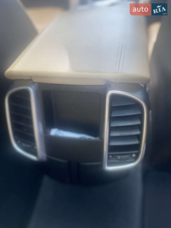 Позашляховик / Кросовер Porsche Cayenne 2016 в Львові фото 31 Позашляховик / Кросовер Porsche Cayenne 2016 в Львові