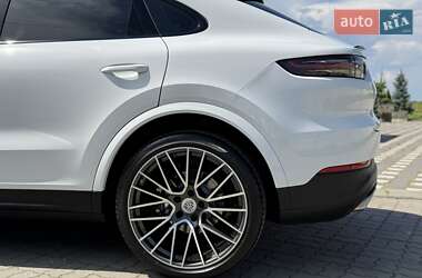 Внедорожник / Кроссовер Porsche Cayenne 2019 в 