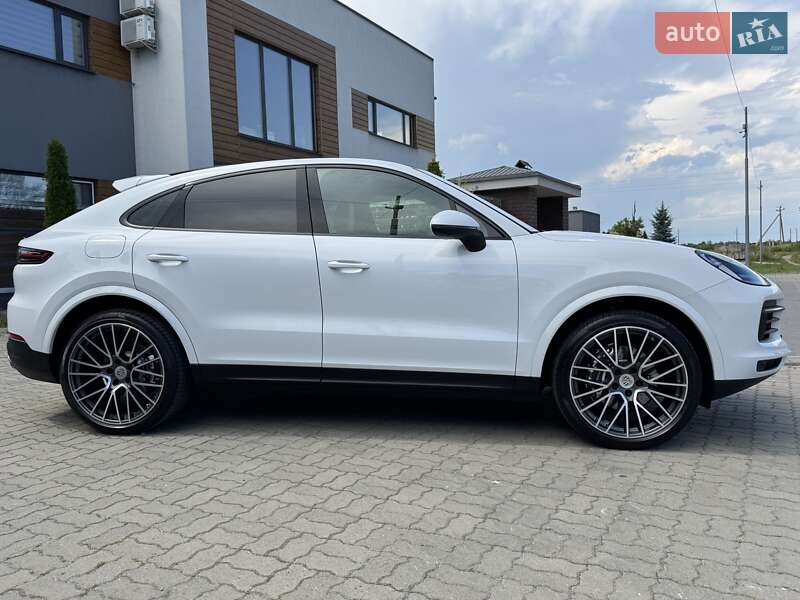 Позашляховик / Кросовер Porsche Cayenne 2019 в Стрию