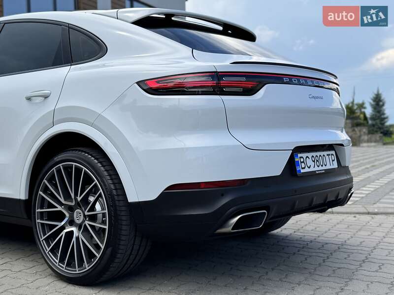 Позашляховик / Кросовер Porsche Cayenne 2019 в Стрию
