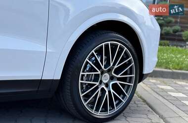 Внедорожник / Кроссовер Porsche Cayenne 2019 в 