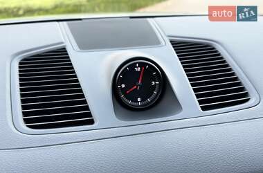 Внедорожник / Кроссовер Porsche Cayenne 2018 в 