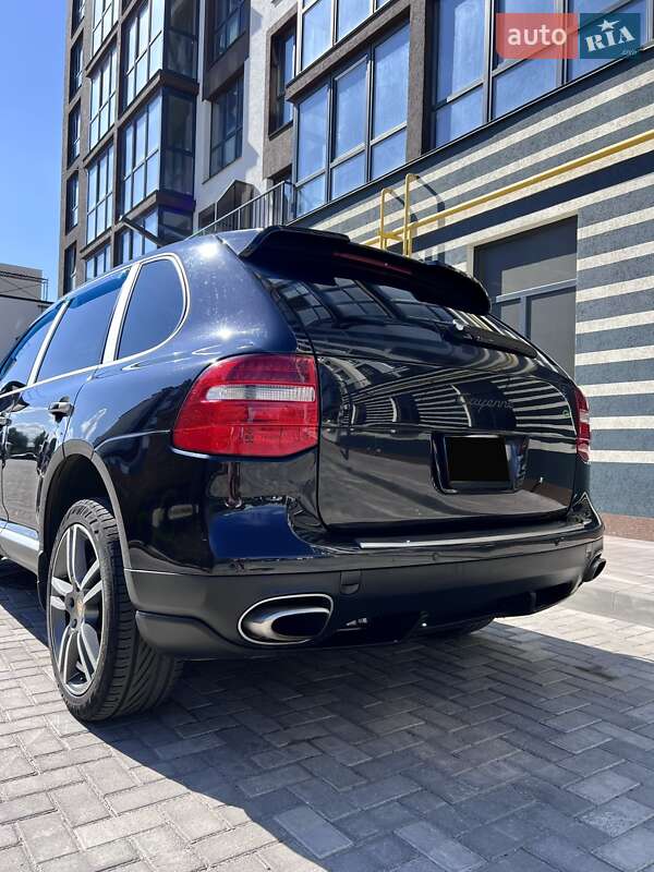 Позашляховик / Кросовер Porsche Cayenne 2008 в Ромнах