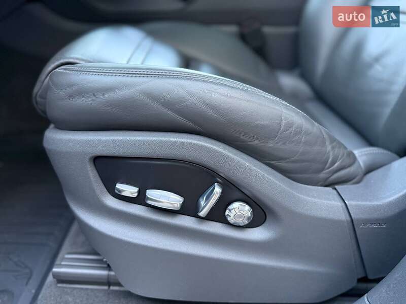 Внедорожник / Кроссовер Porsche Cayenne 2018 в Днепре