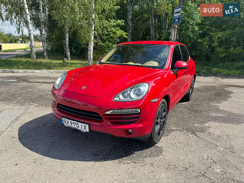 Позашляховик / Кросовер Porsche Cayenne 2013 в Харкові