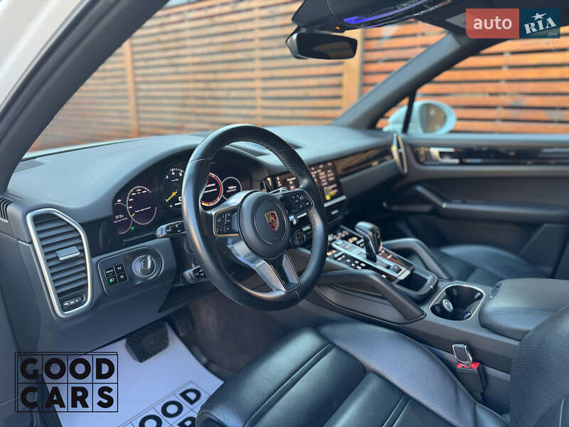 Внедорожник / Кроссовер Porsche Cayenne 2020 в Одессе