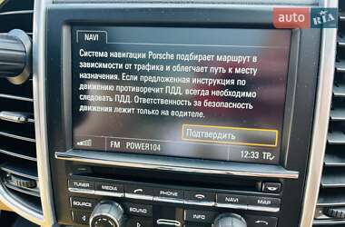 Внедорожник / Кроссовер Porsche Cayenne 2015 в 