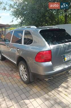 Внедорожник / Кроссовер Porsche Cayenne 2004 в 