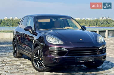 Внедорожник / Кроссовер Porsche Cayenne 2012 в 