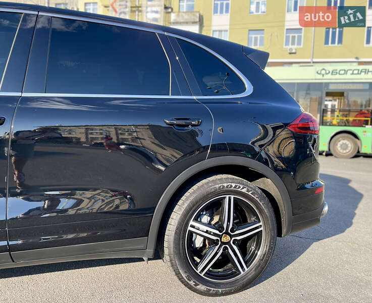 Внедорожник / Кроссовер Porsche Cayenne 2016 в Харькове фото 9 Внедорожник / Кроссовер Porsche Cayenne 2016 в Харькове