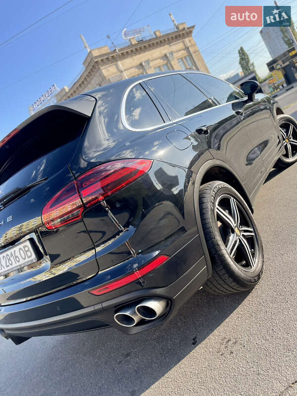 Внедорожник / Кроссовер Porsche Cayenne 2016 в Харькове фото 19 Внедорожник / Кроссовер Porsche Cayenne 2016 в Харькове
