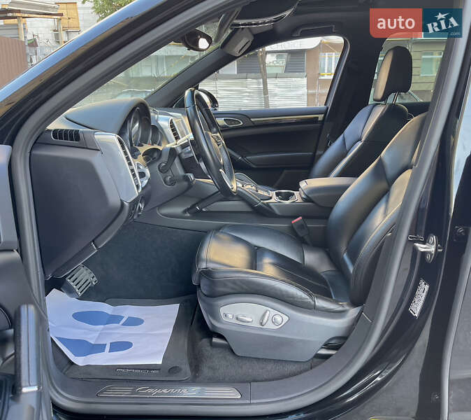 Внедорожник / Кроссовер Porsche Cayenne 2016 в Харькове фото 30 Внедорожник / Кроссовер Porsche Cayenne 2016 в Харькове