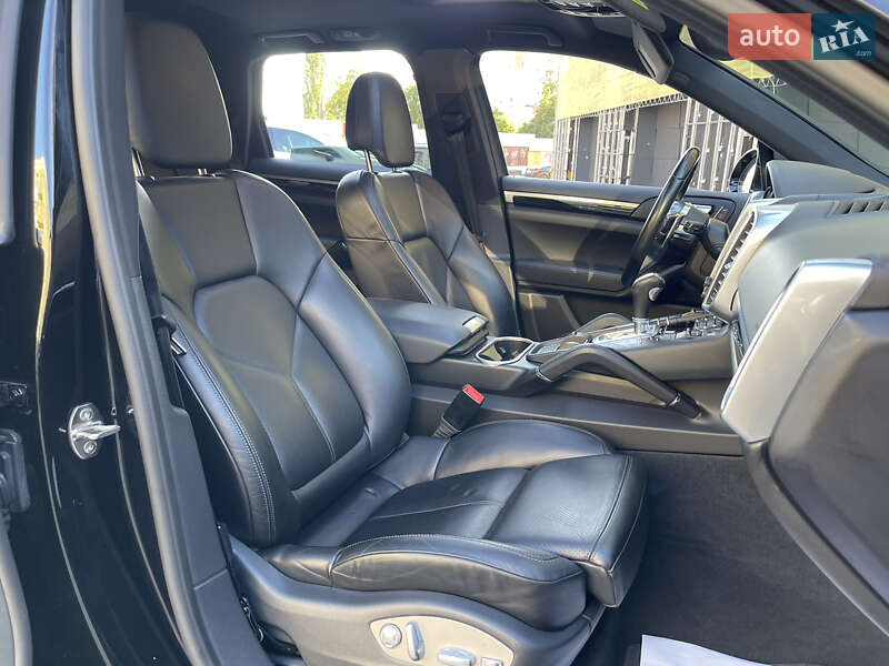 Внедорожник / Кроссовер Porsche Cayenne 2016 в Харькове фото 59 Внедорожник / Кроссовер Porsche Cayenne 2016 в Харькове