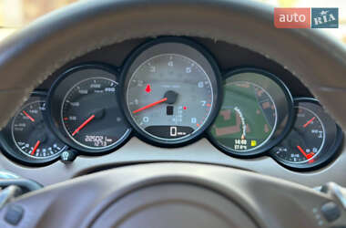 Внедорожник / Кроссовер Porsche Cayenne 2011 в 
