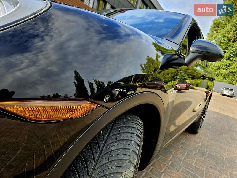 Внедорожник / Кроссовер Porsche Cayenne 2013 в Полтаве