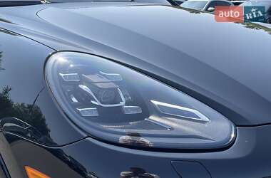 Позашляховик / Кросовер Porsche Cayenne 2016 в 