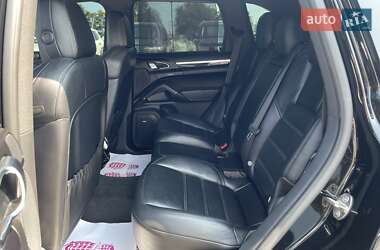 Позашляховик / Кросовер Porsche Cayenne 2016 в 