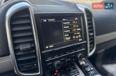 Внедорожник / Кроссовер Porsche Cayenne 2014 в 