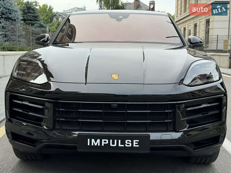 Внедорожник / Кроссовер Porsche Cayenne 2023 в Киеве