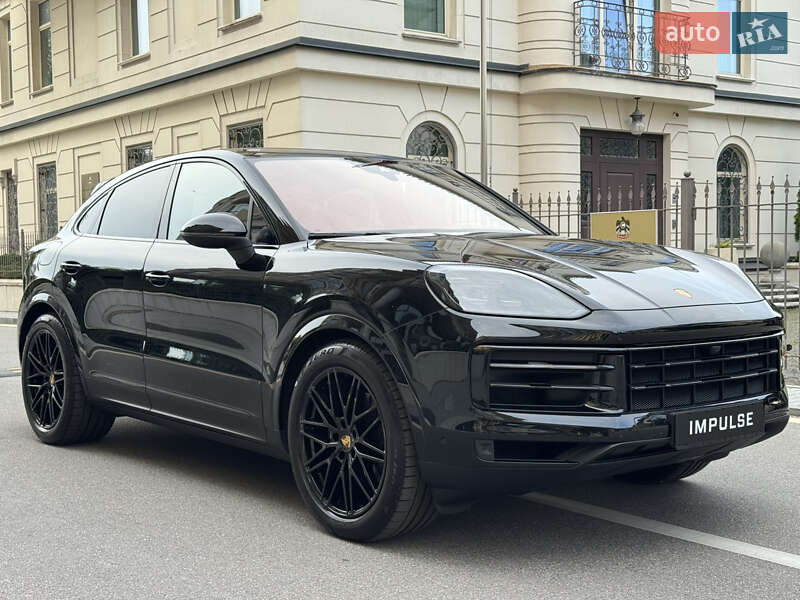 Внедорожник / Кроссовер Porsche Cayenne 2023 в Киеве