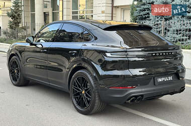 Внедорожник / Кроссовер Porsche Cayenne 2023 в 