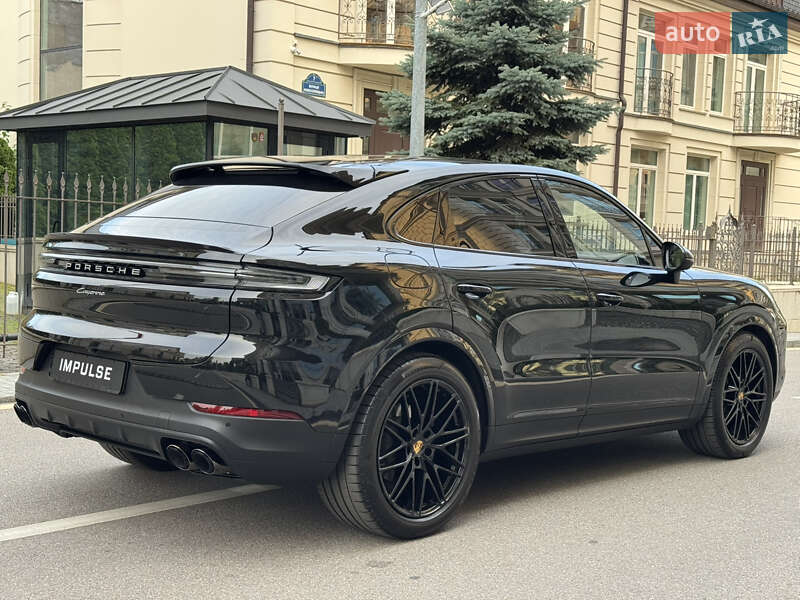 Внедорожник / Кроссовер Porsche Cayenne 2023 в Киеве