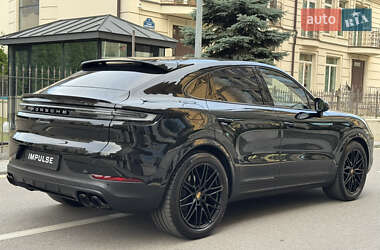 Внедорожник / Кроссовер Porsche Cayenne 2023 в 